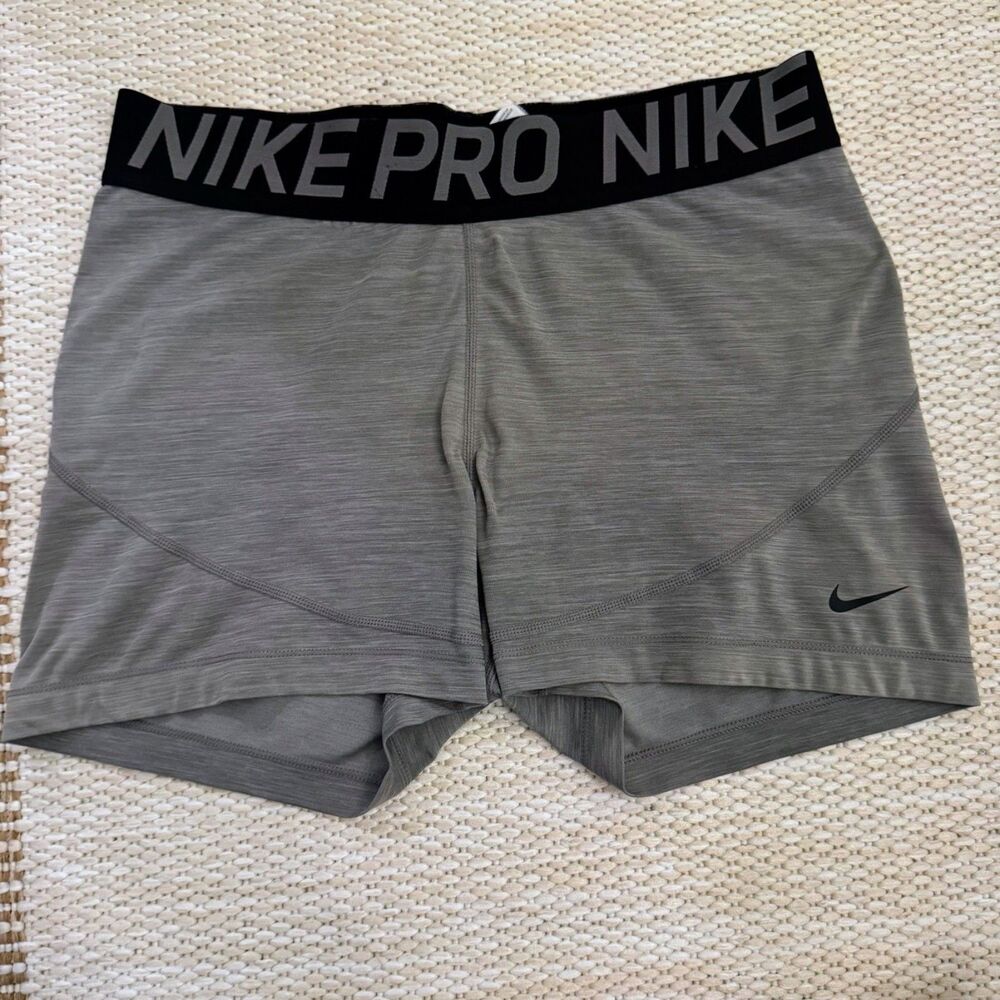 Nike Pro Dri-FIT Women's Size XL Compression Shorts Gray Black Waistband Spandex